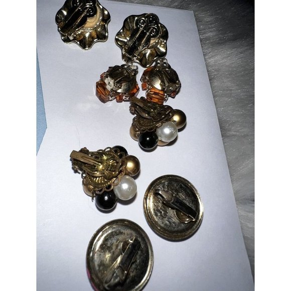 Vintage Bead Pearl Cluster Clip On Earrings 1" Estate Costume Jewelry button - Picture 7 of 8